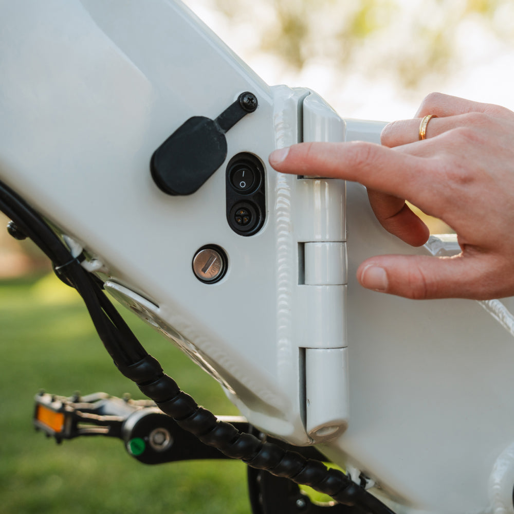 XP4 Step-Thru Spare Battery [CA]